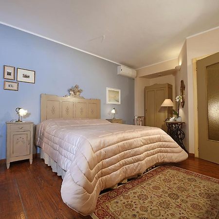 バローロ アグリツーリズモ イル ジョーコ デル オカ Bed & Breakfast エクステリア 写真